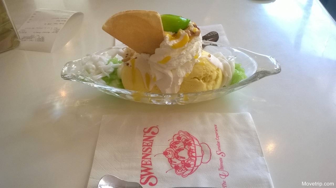 swensens-mango-sundae-1