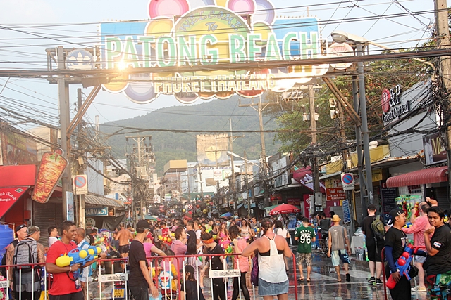 thailand-songkran-festival-2016-patong-beach-phuket