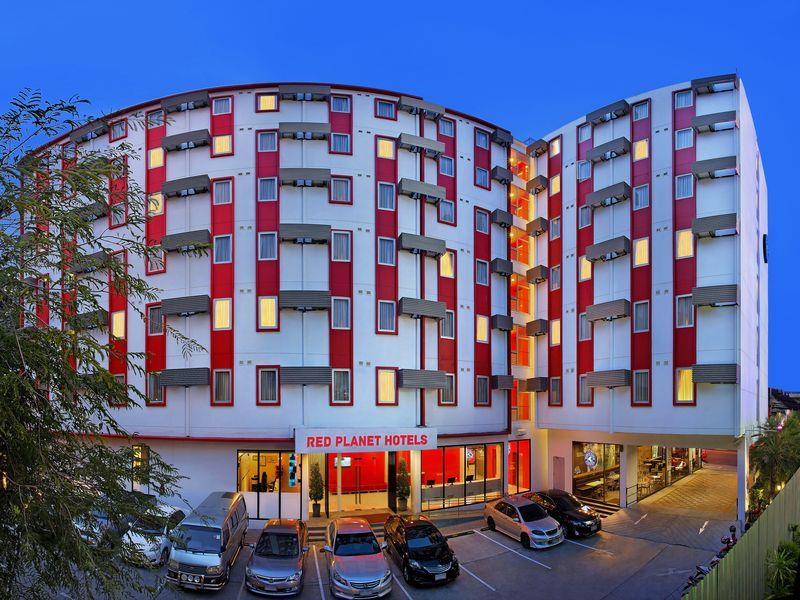 red-planet-hotel-pattaya