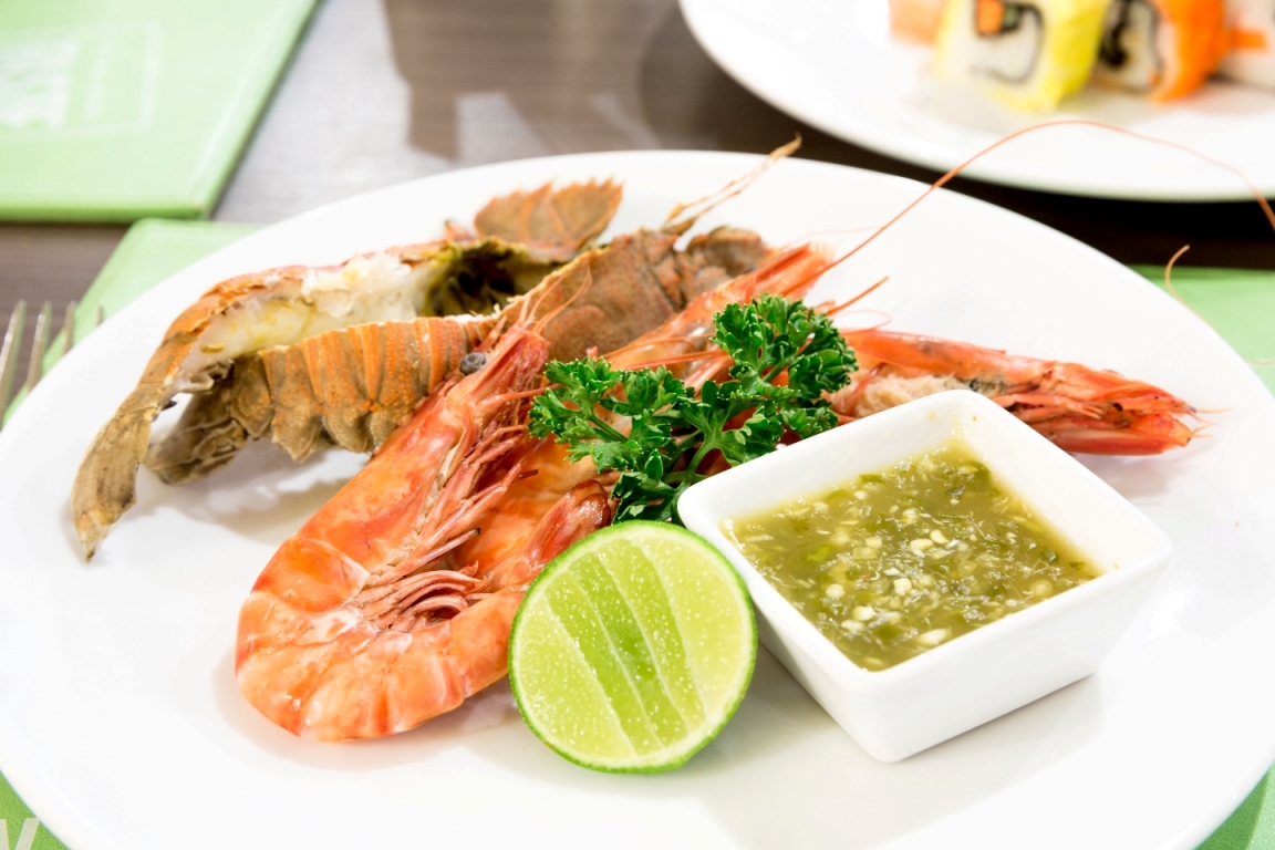seafood-bbq-buffet-at-Ibis Bangkok Riverside Hotel-1