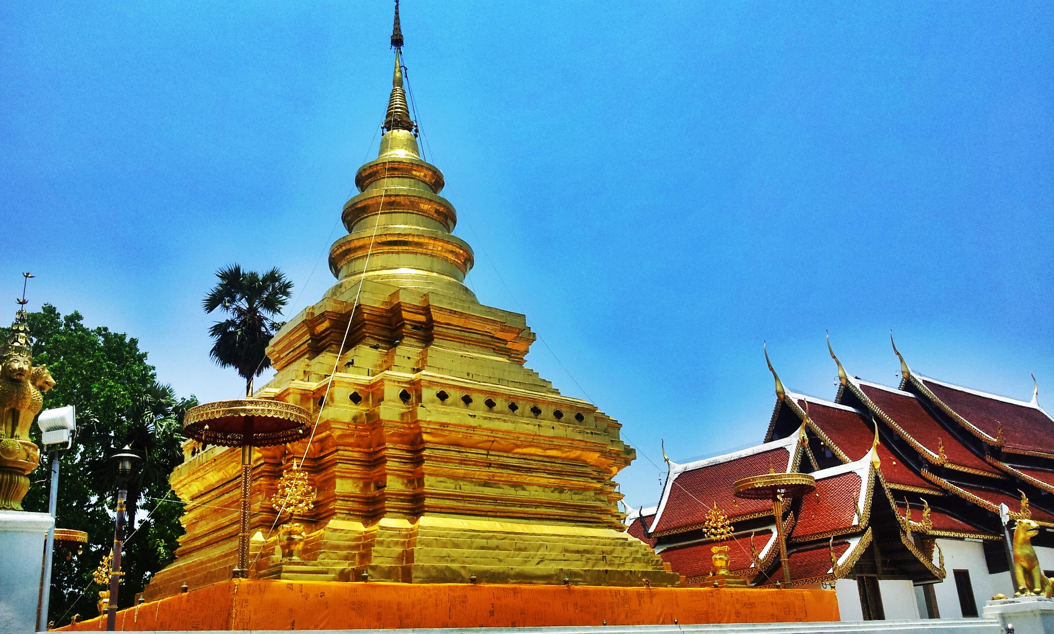 http://movetrip.com/wp-content/uploads/2016/01/พระธาตุศรีจอมทอง-จ.เชียงใหม่.jpg