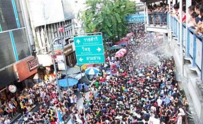 thailand-songkran-festival-2016-silom-road