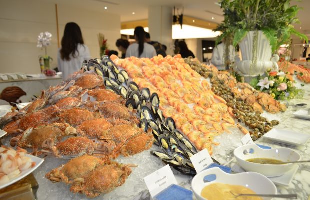 แนะนำ Seafood & International Buffet Dinner ห้องอาหารเดอะโบ๊ท A-ONE The  Royal Cruise Hotel Pattaya